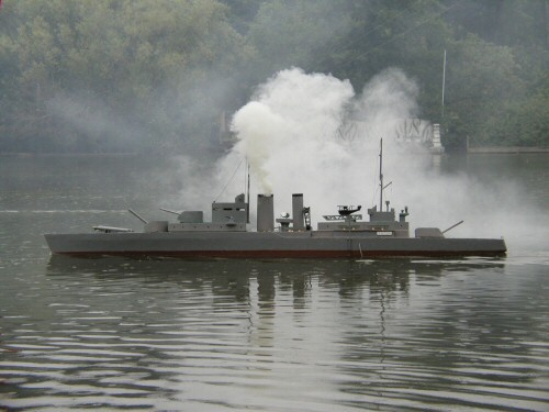 2004-06-26_Scarborough_Battleships_0005.jpg